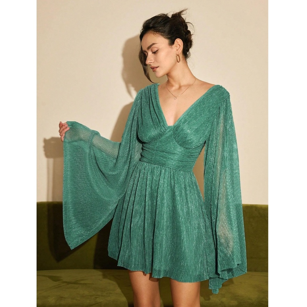 Green Mini Dress Flared Bell Long Sleeve, Fitted Waist V-Neck Cut Out Back Short - Picture 8 of 12